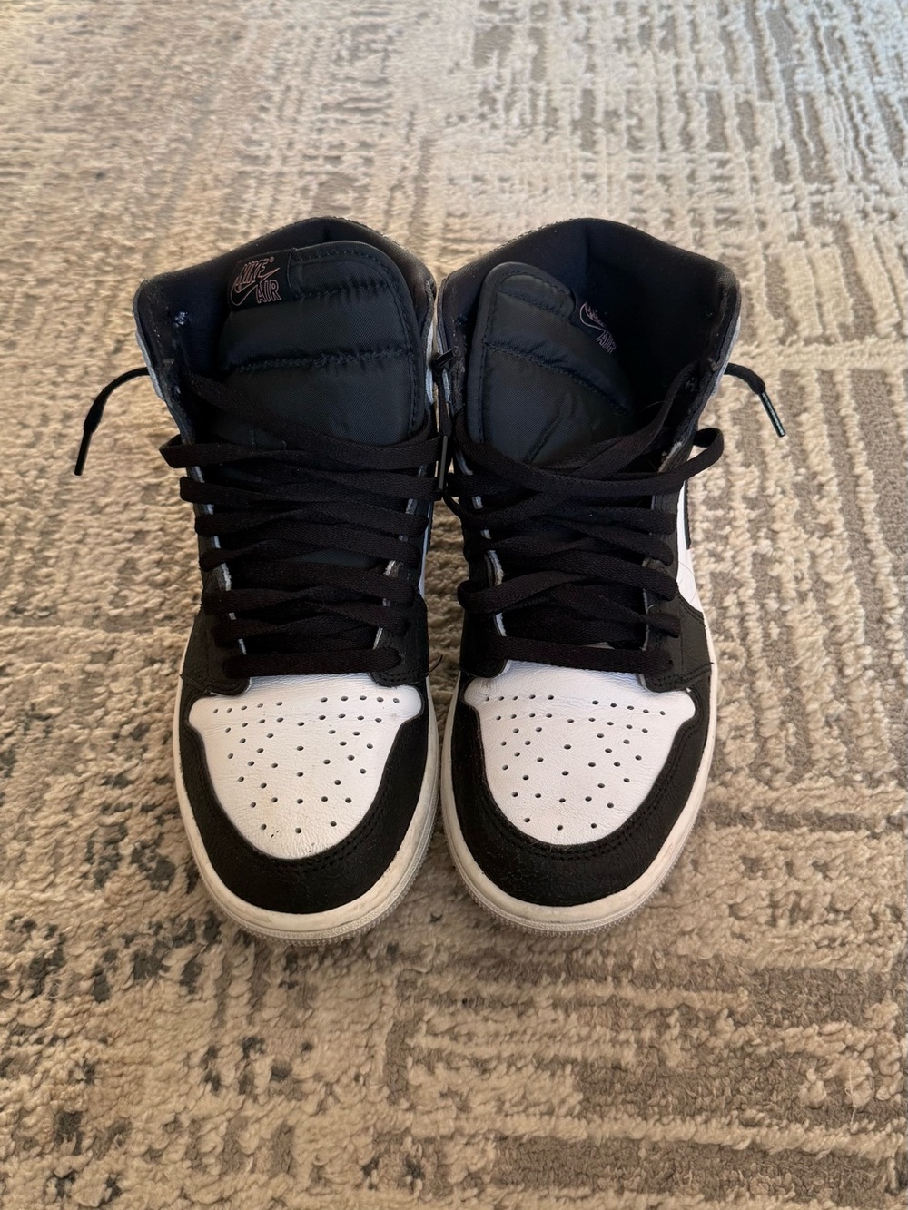 Air Jordan 1 Retro High OG ‘Stage Haze’ - Picture 3 of 4